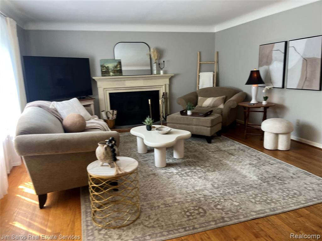 935 S Brys Drive, Grosse Pointe Woods, MI 48236 — Photo 3