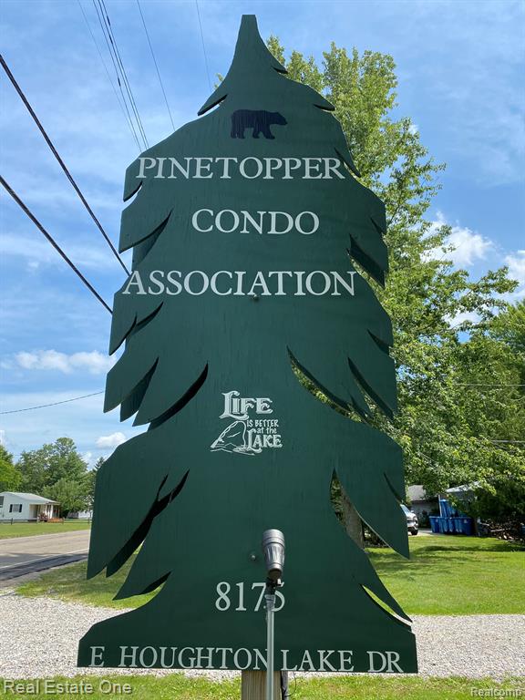 8175 E HOUGHTON LAKE, 1, Houghton Lake, MI 48629 — Photo 35