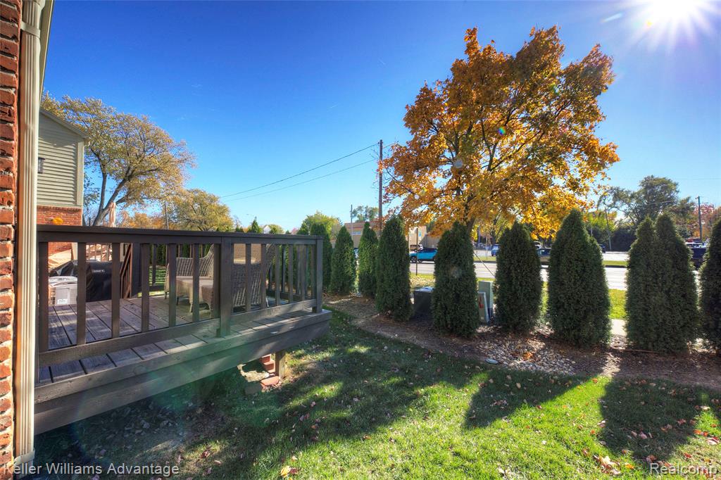 446 Oakgrove Court, Clawson, MI — Photo 49