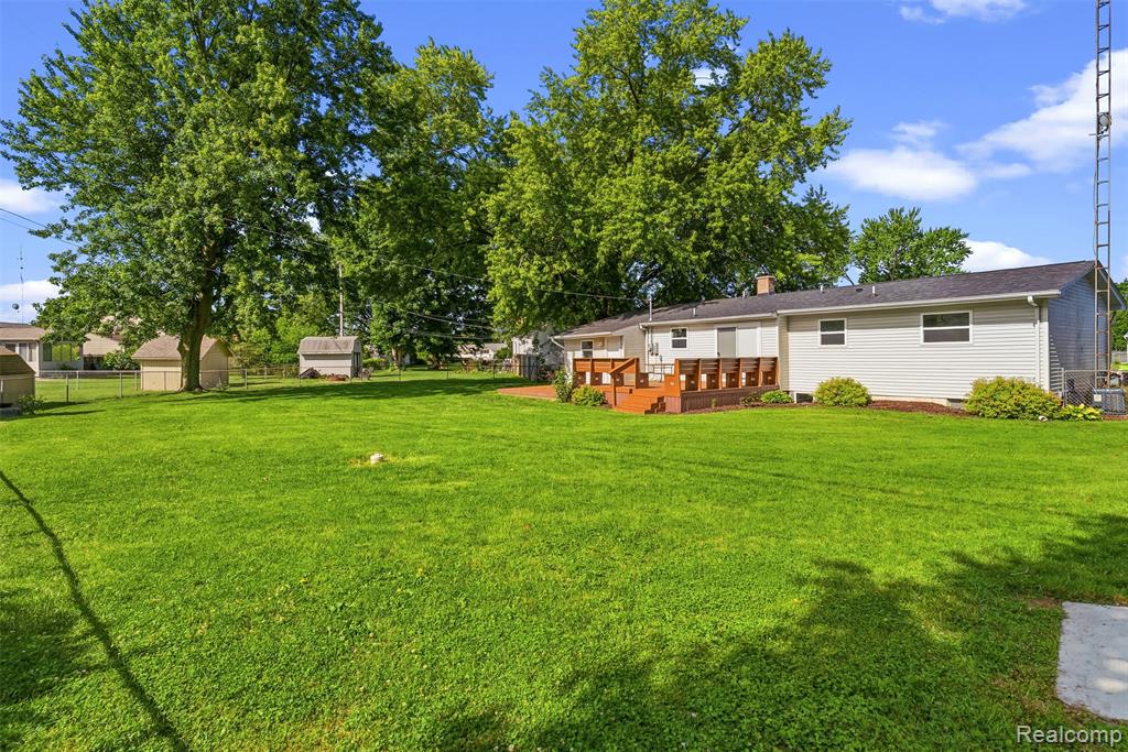 5155 Oxford Court, Swartz Creek, MI 48473 — Photo 32