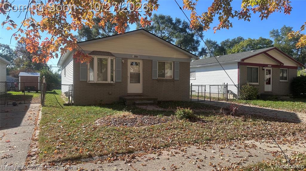 2064 Bart Avenue, Warren, MI 48091