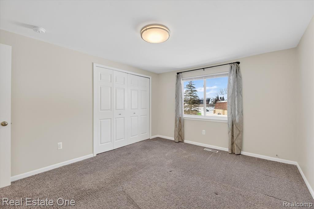 874 N Main Street, Milford, MI 48381 — Photo 17