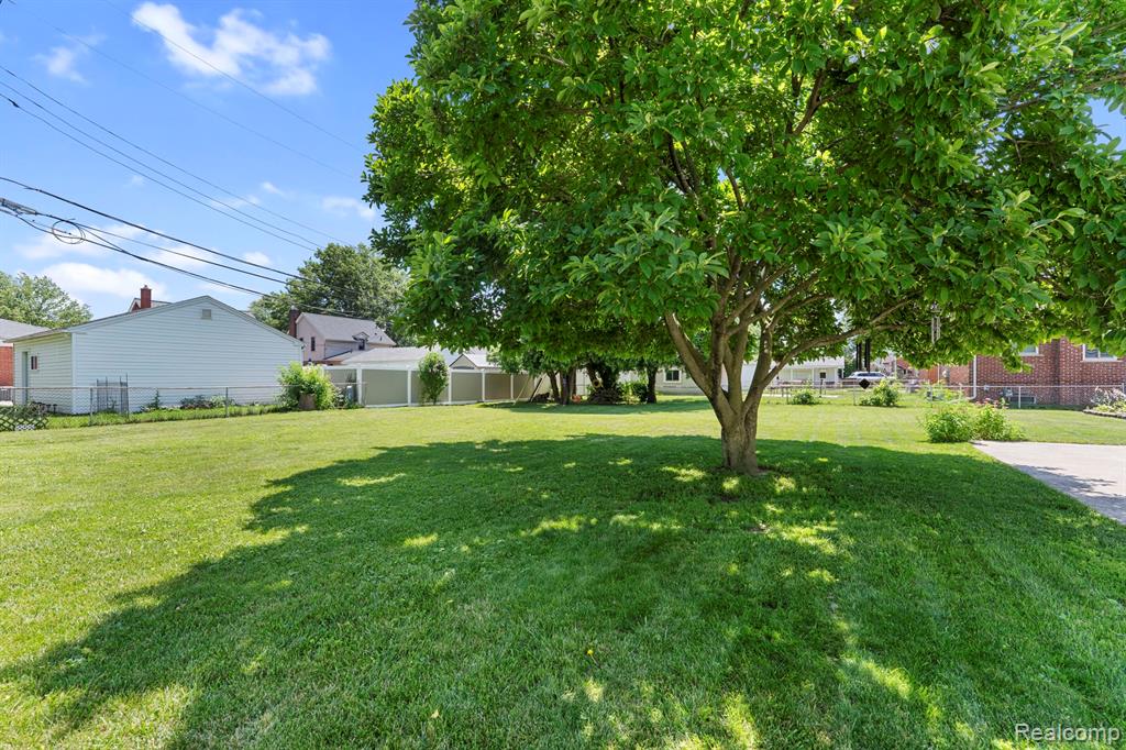 6735 Balfour Avenue, Allen Park, MI 48101 — Photo 25