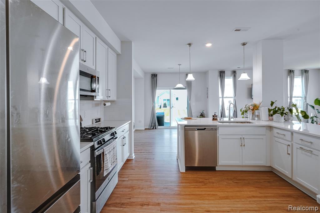 606 Angus Lane, Saline, MI 48176 — Photo 16