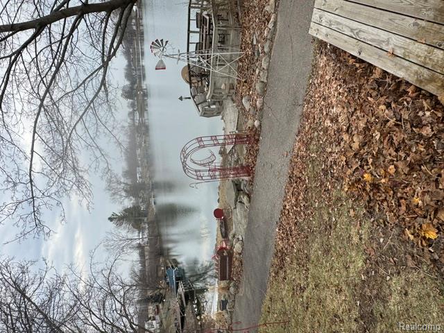 10001 E Goodall Road, 404, Durand, MI 48429 — Photo 8
