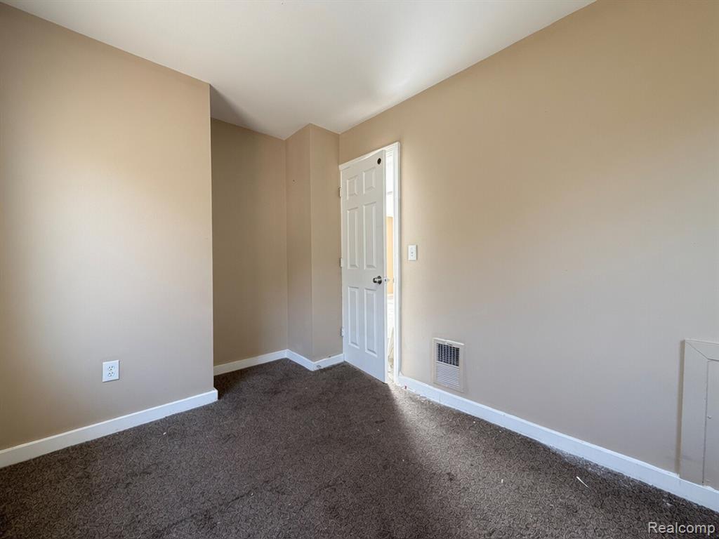 7746 Rosemont Avenue, Detroit, MI 48228 — Photo 15