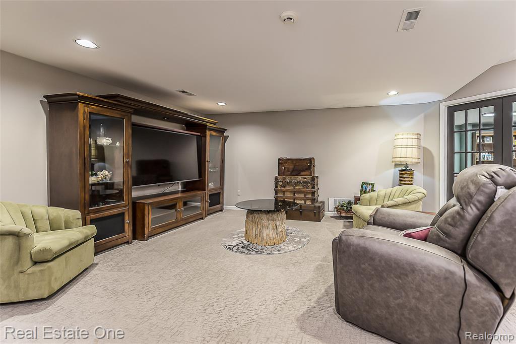 5350 Hidden Pines Drive, Brighton, MI 48116 — Photo 68