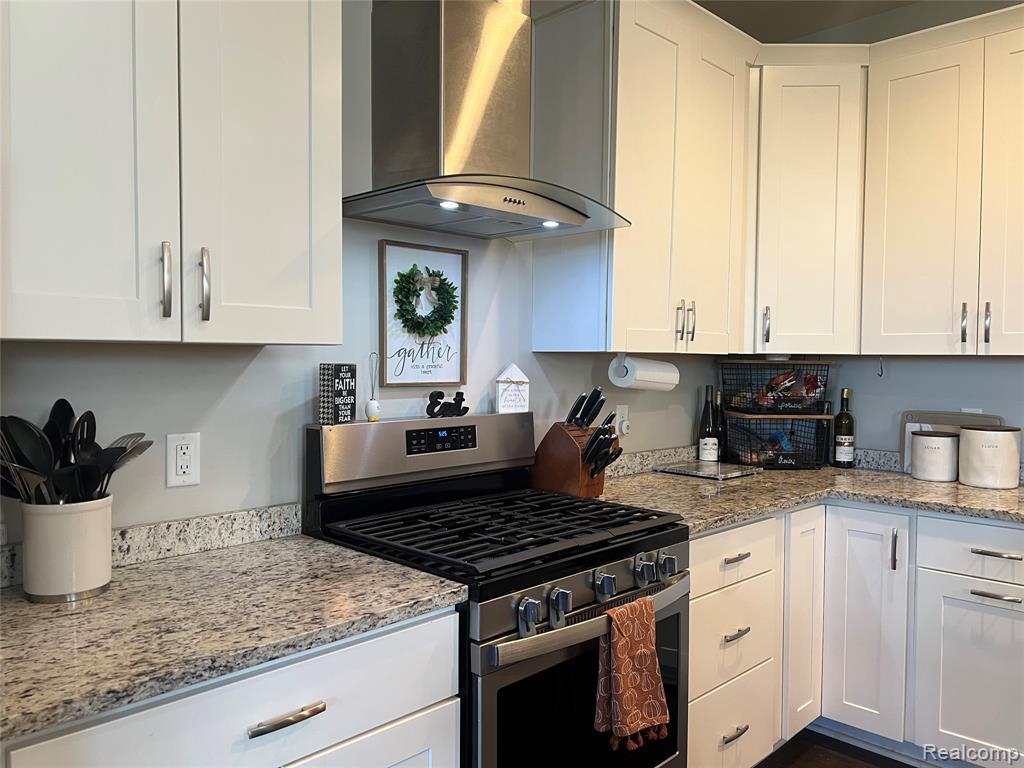 530 Antler Court, Saline, MI 48176 — Photo 7