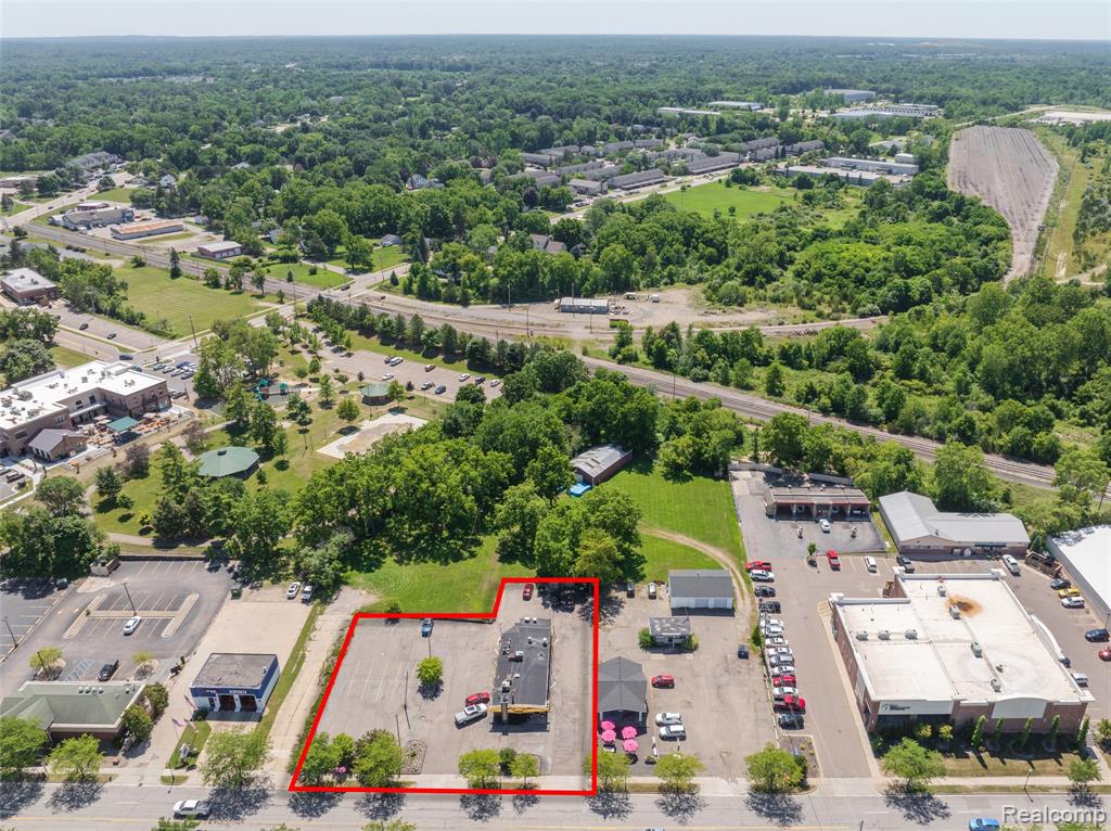 11310 South Saginaw, Grand Blanc, MI 48439