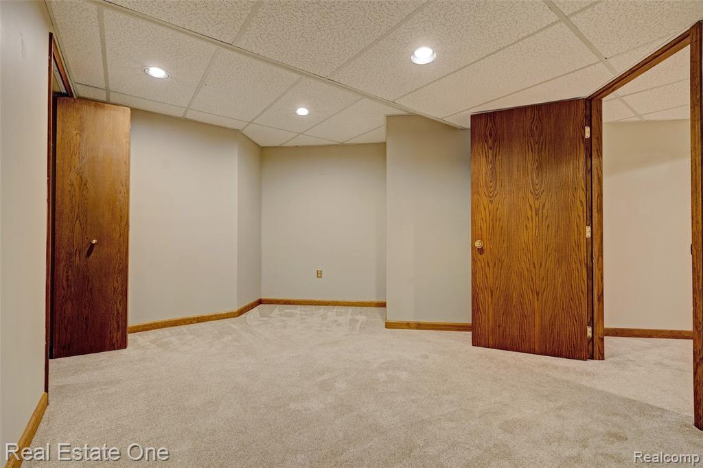 5370 Greenview Drive, Clarkston, MI 48348 — Photo 41
