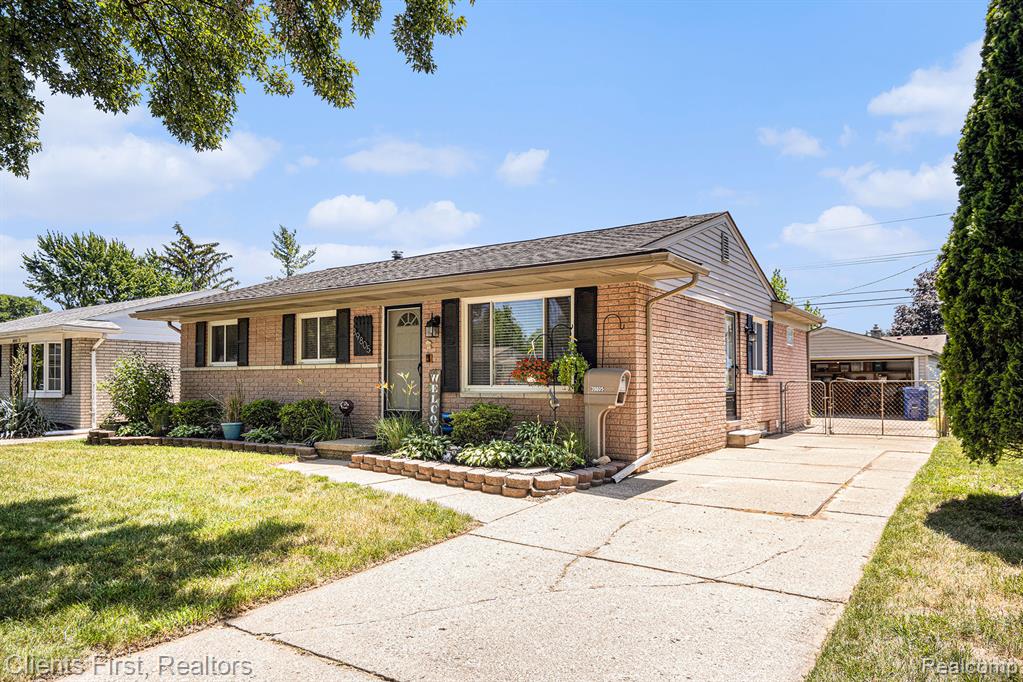 39805 Hillary Drive, Canton, MI 48187 — Photo 2