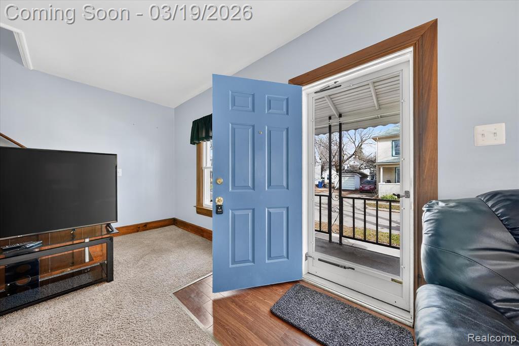 33 Ferrin Place, Mount Clemens, MI 48043 — Photo 7