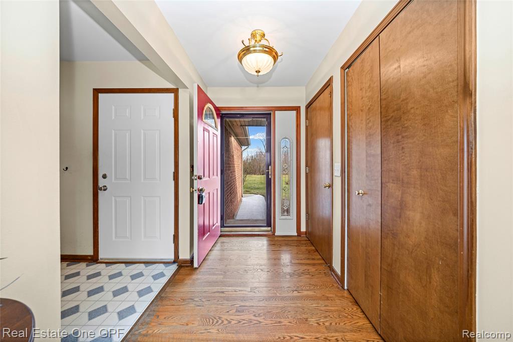 1135 Holmes Road, Allenton, MI 48002 — Photo 4