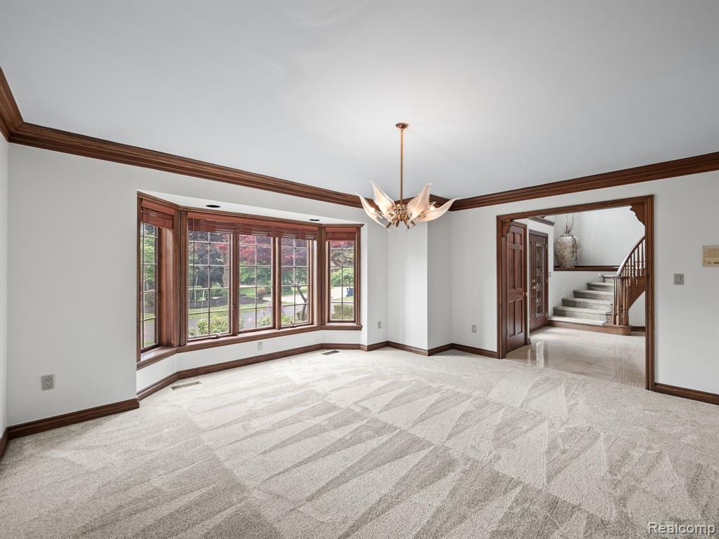 4932 SUSANS Way, Bloomfield Hills, MI 48302 — Photo 19