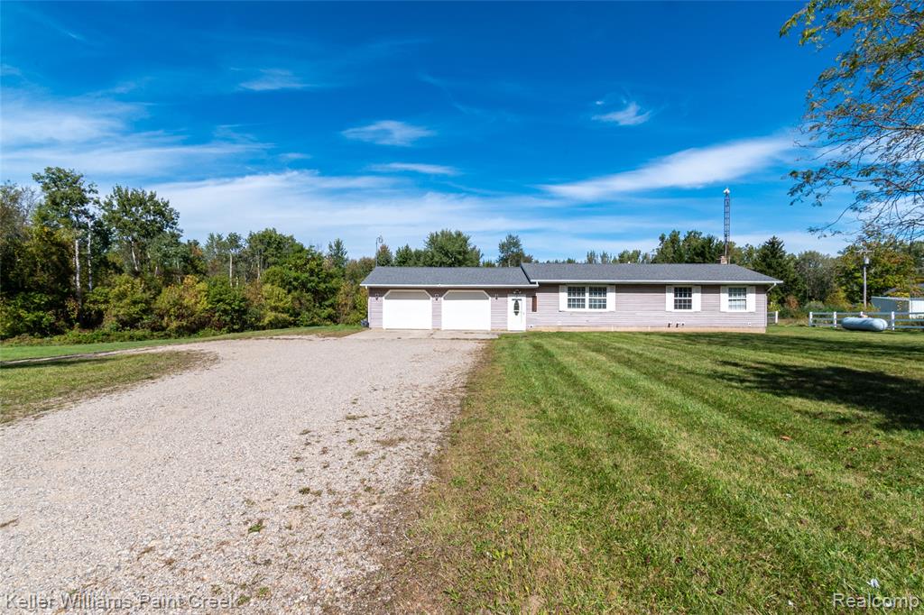 6313 Kelly Road, Cass City, MI 48726 — front exterior