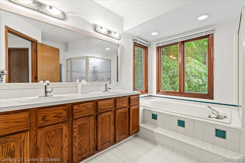 47126 Cider Mill Drive Drive, Novi, MI — Photo 22