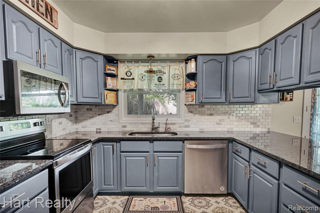 7167 Brown School Road, North Branch, MI 48416 — Photo 17