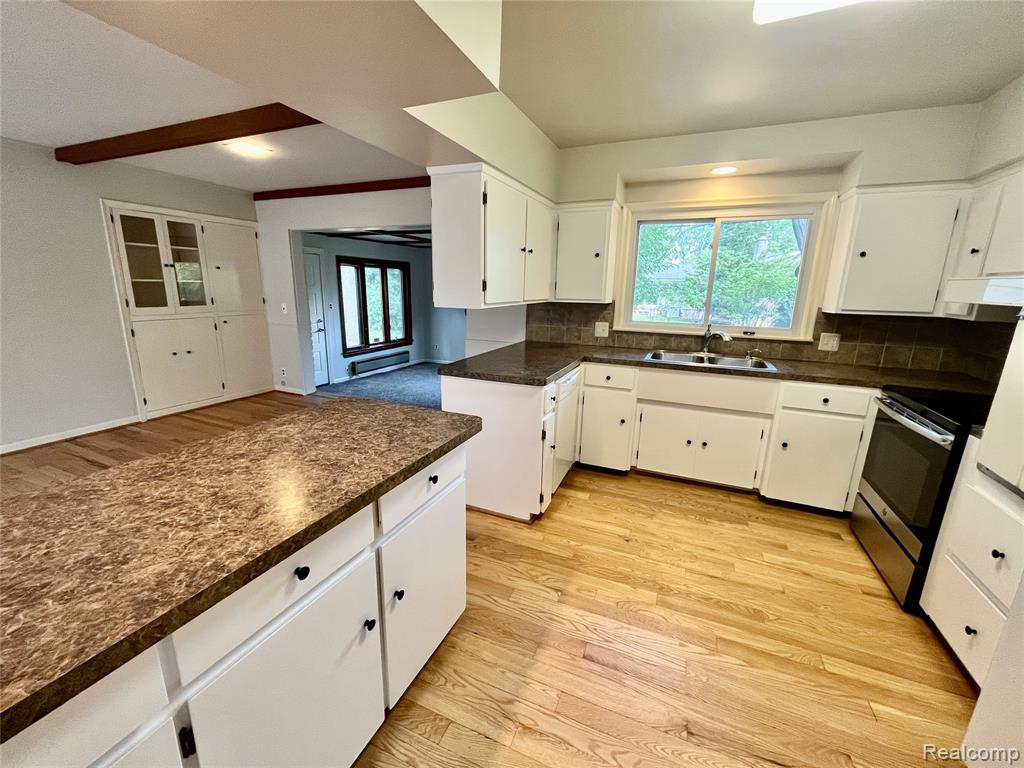 6901 WOODBANK Drive, Bloomfield Hills, MI — Photo 9