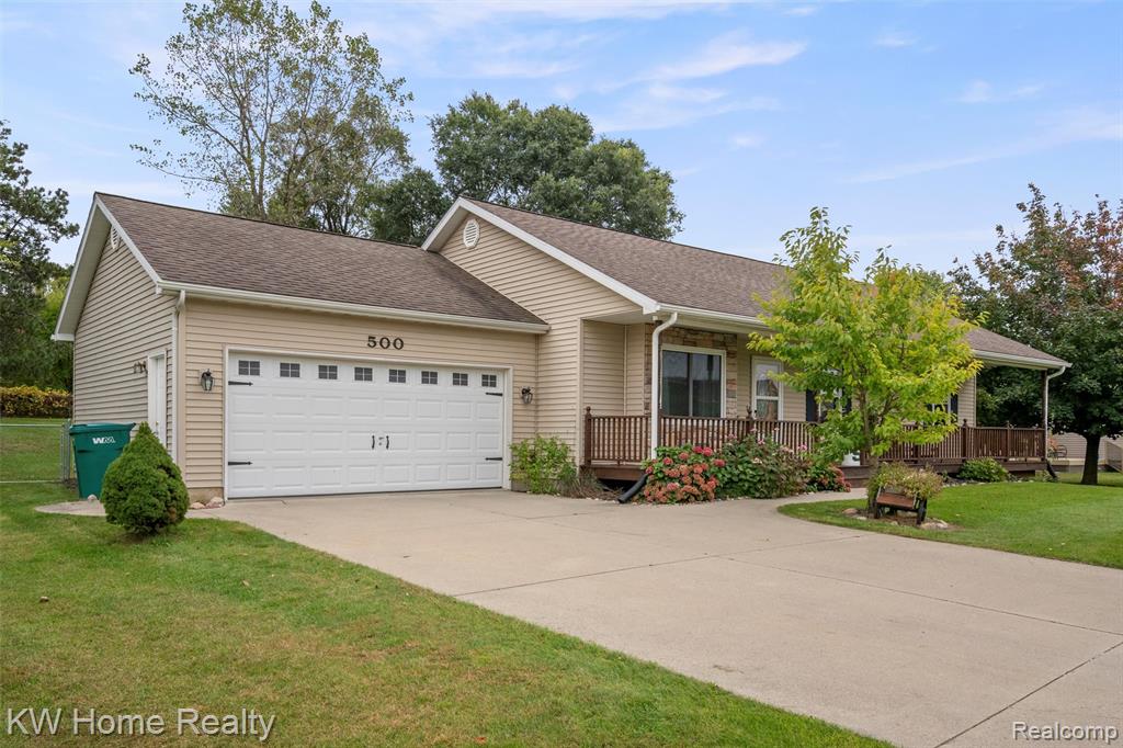 500 Clearwater Drive, Perry, MI 48872 — Photo 3