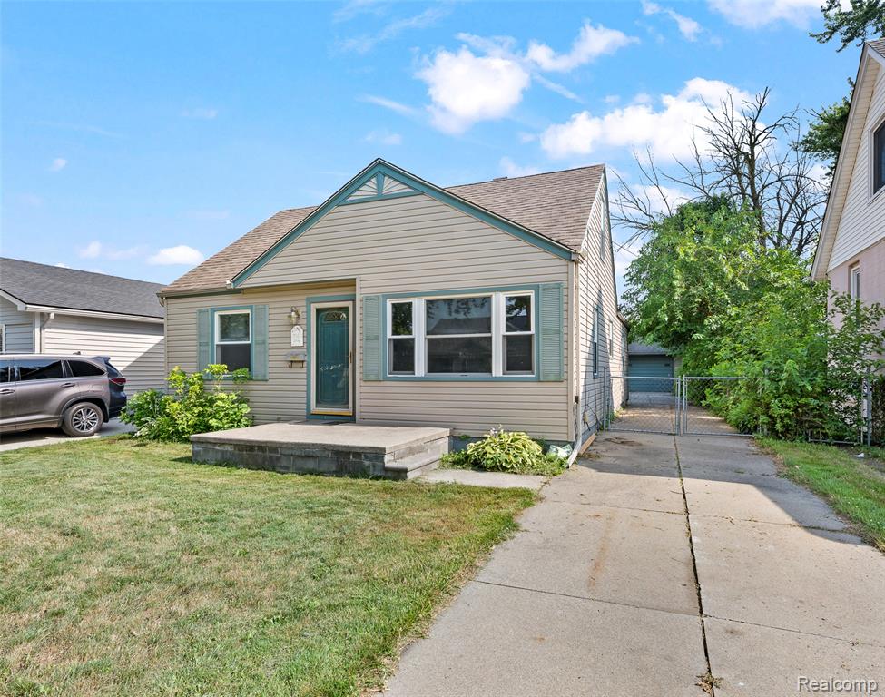 8460 Busko Avenue, Warren, MI 48093 — Photo 2