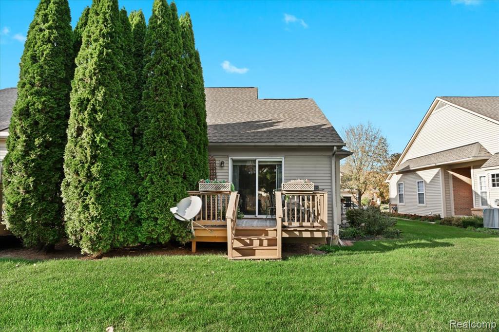 5352 Pine Needle Drive, Grand Blanc, MI 48439 — Photo 26