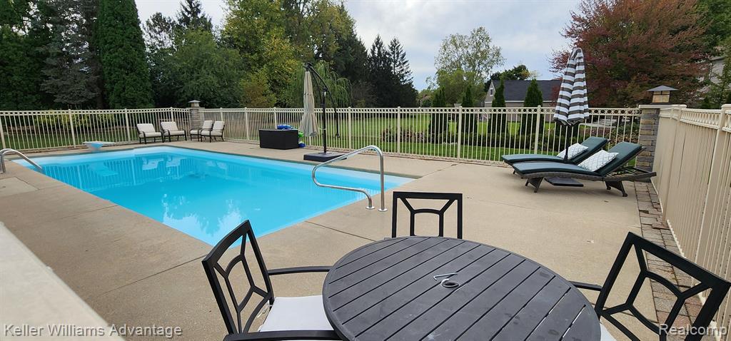 45735 SHEFFIELD Drive, Novi, MI — Photo 47