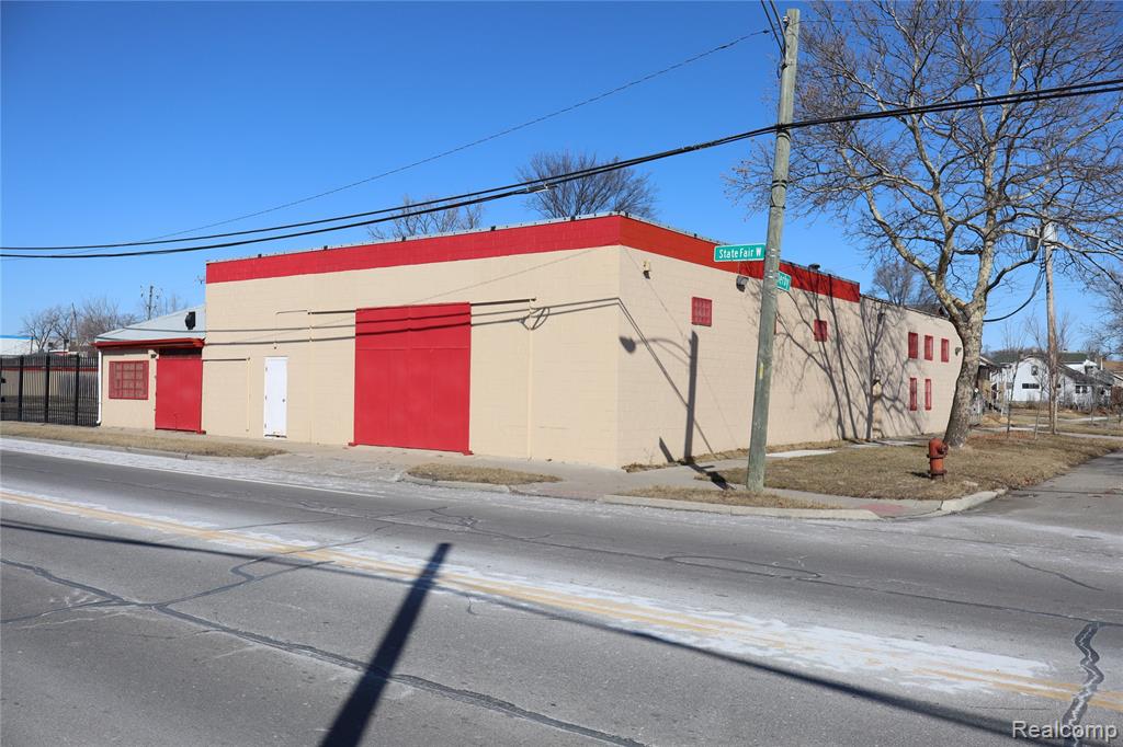 102 W State Fair, Highland Park, MI 48203 — Photo 2