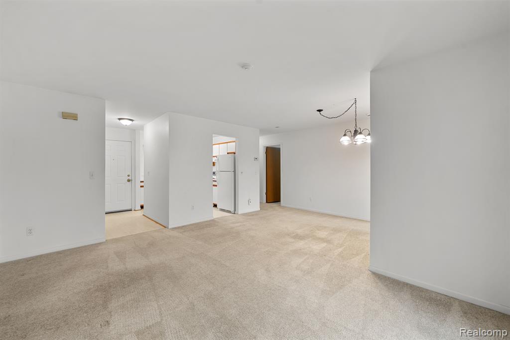 42565 Lilley Pointe Drive, Canton, MI 48187 — Photo 7