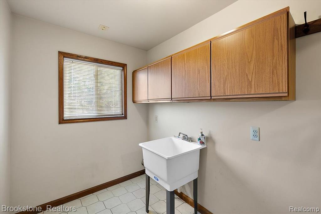 49650 Card Road, Macomb, MI 48044 — Photo 40