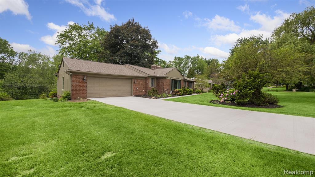 4845 KEITHDALE Lane, Bloomfield Hills, MI 48302 — Photo 30