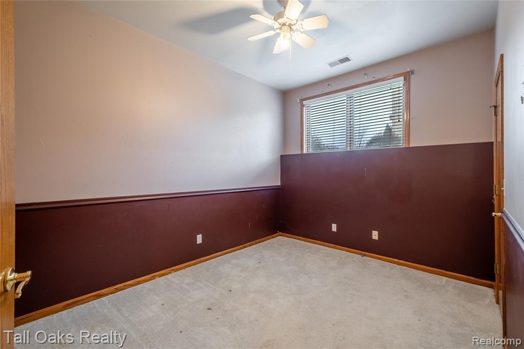 2411 Briar Creek Lane, Burton, MI 48509 — Photo 25
