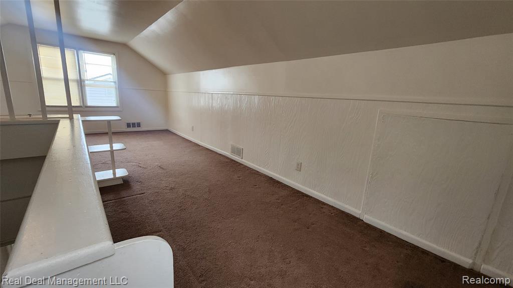49 E Fairmount Avenue, Pontiac, MI 48340 — Photo 17