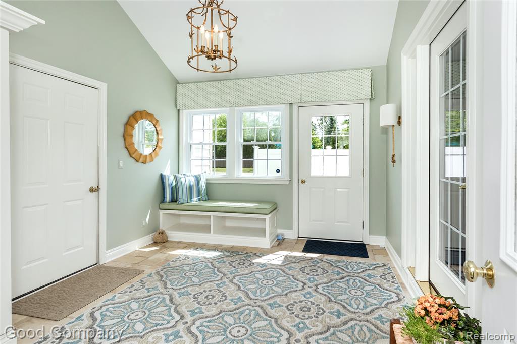 32291 Verona Circle, Beverly Hills, MI 48025 — Photo 22