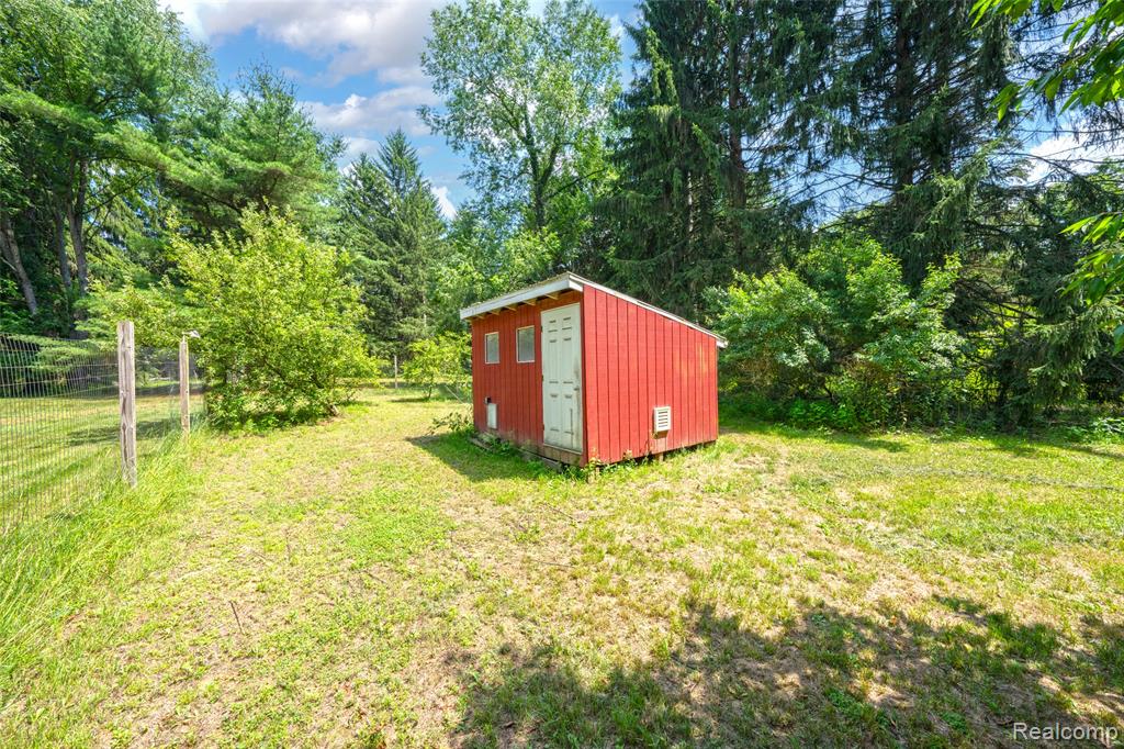 4565 Brookside Road, Fenton, MI 48430 — Photo 50