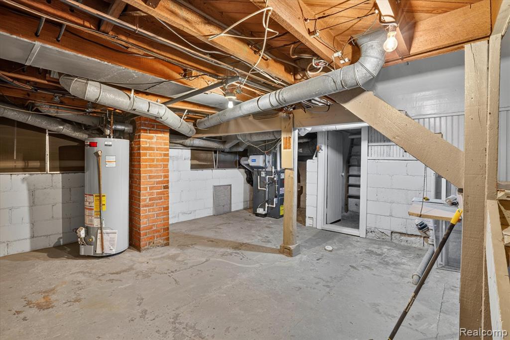 410 S Center Street, Howell, MI 48843 — Photo 32