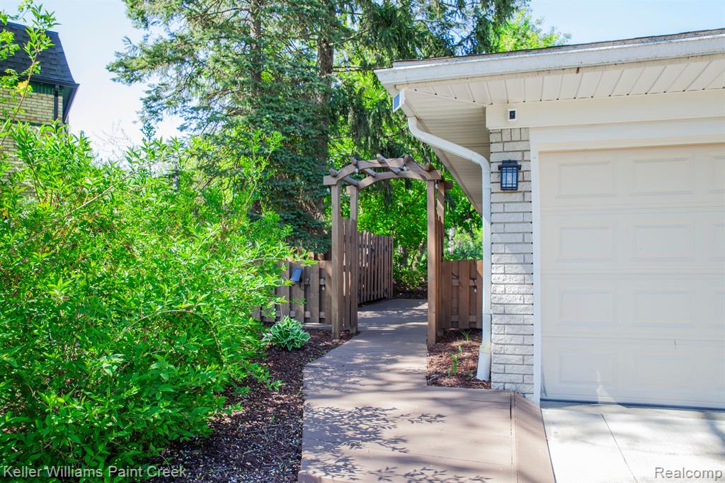 4621 REGENCY Drive, Shelby Twp, MI 48316 — Photo 60