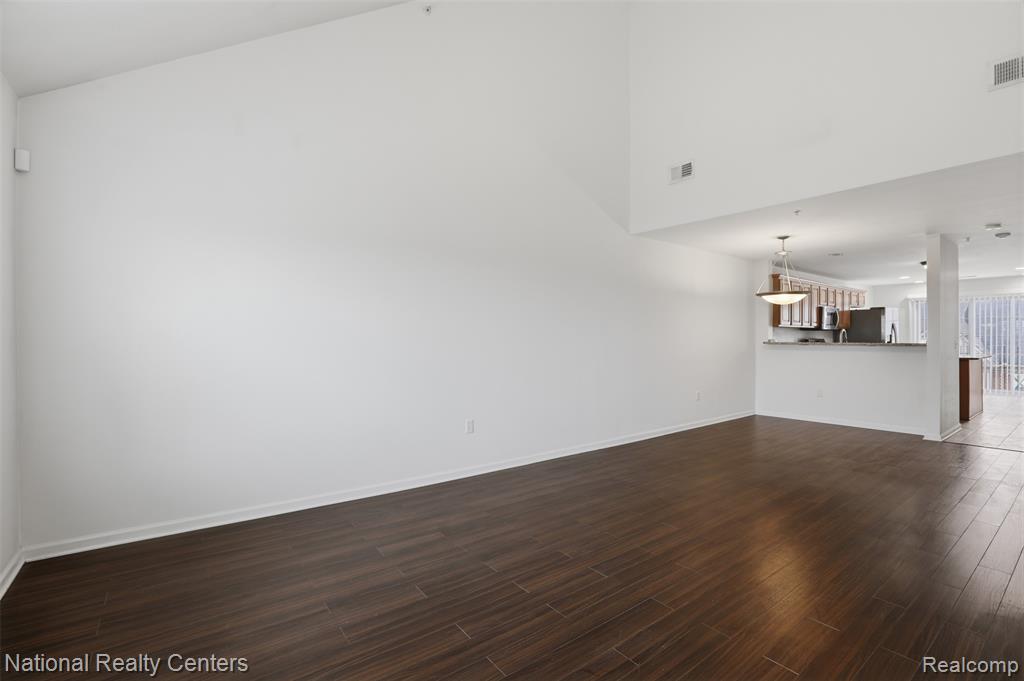 39647 Springwater Drive, Northville, MI 48168 — Photo 3