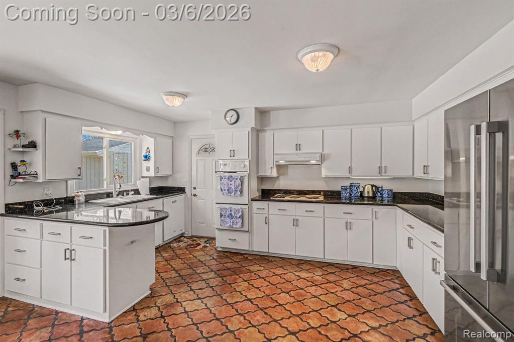 9667 Burning Tree Drive, Grand Blanc, MI 48439 — Photo 18