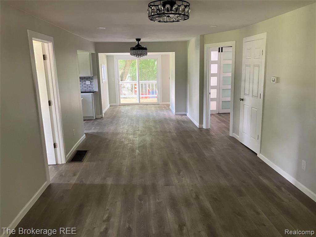4249 Calkins Road, Flint, MI 48532 — Photo 7