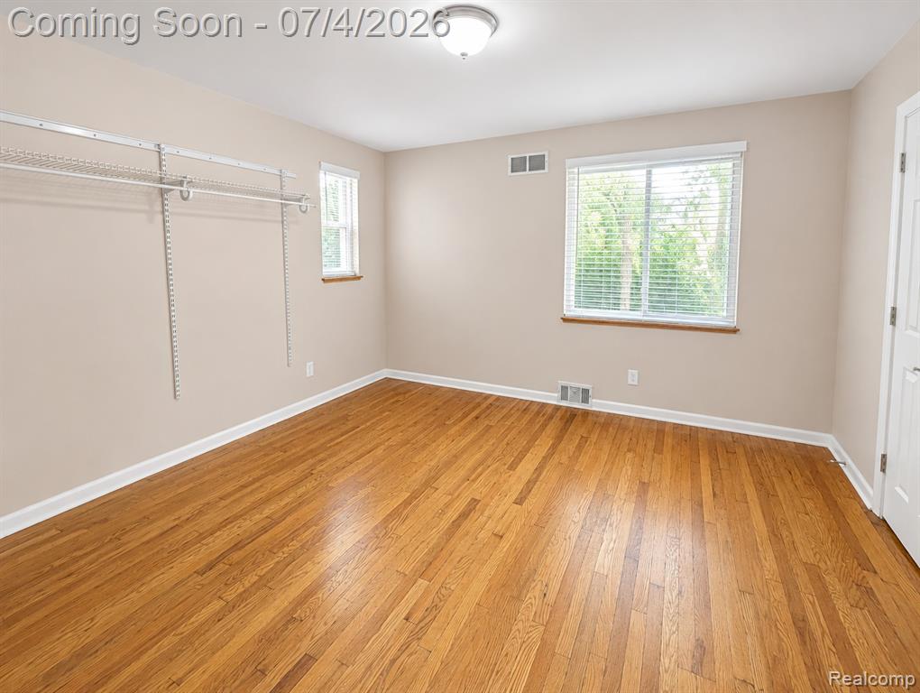 20552 Huntington Avenue, Harper Woods, MI 48225 — Photo 17