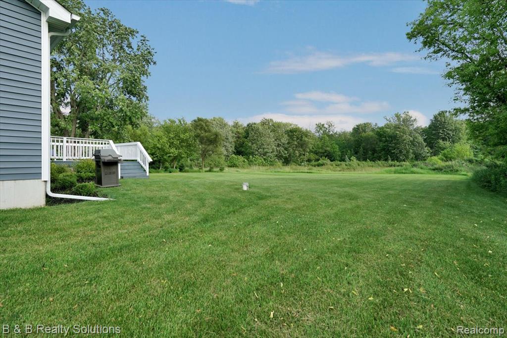 437 Angle Road, Lapeer, MI 48446 — Photo 28