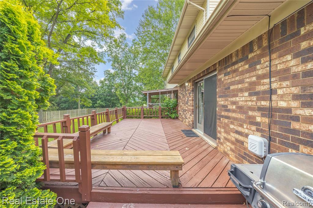 6995 Allen Hill Court, Clarkston, MI 48348 — Photo 36