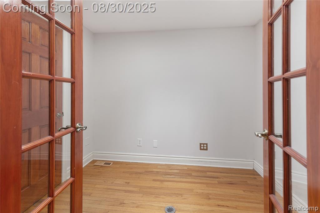 6600 Westphalia, West Bloomfield, MI 48324 — Photo 17
