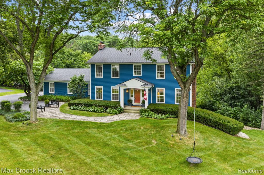 578 Woodway Court, Bloomfield Hills, MI 48302 — Photo 2