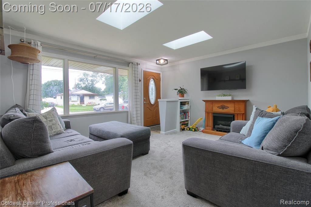 9118 Deering Street, Livonia, MI 48150 — Photo 5
