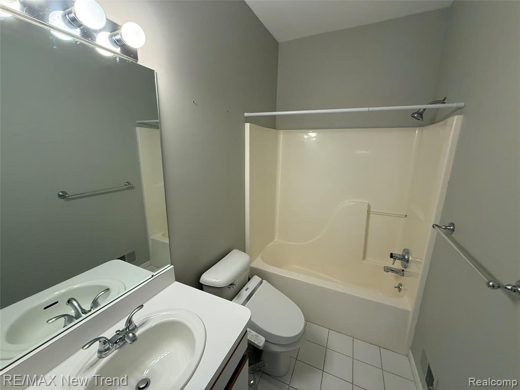 41855 CANTEBURY Drive, Novi, MI — Photo 8