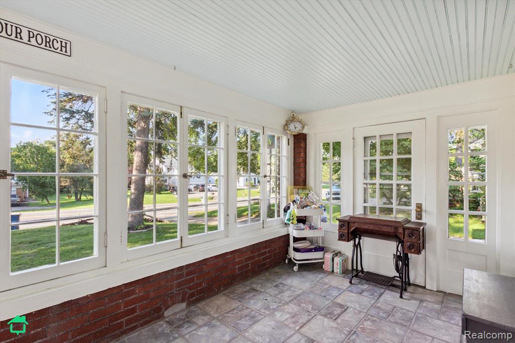 6097 Andersonville Road, Waterford, MI 48329 — Photo 17