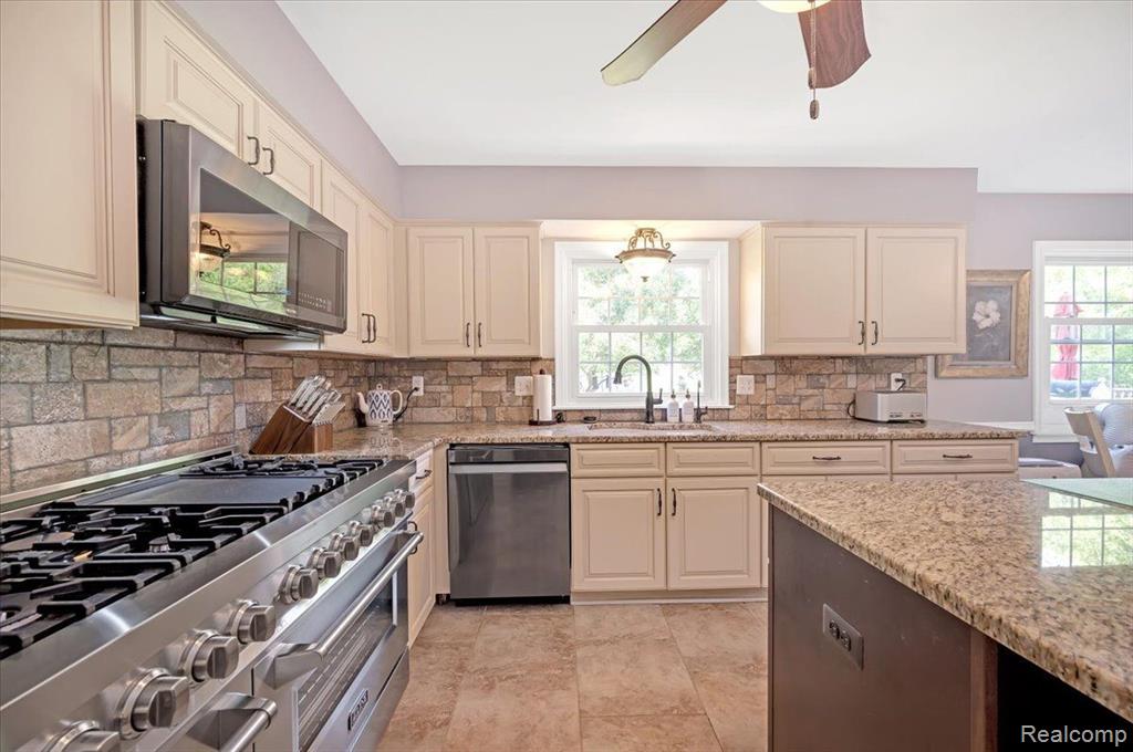 3483 FLINT RIVER Road, Columbiaville, MI 48421 — Photo 17