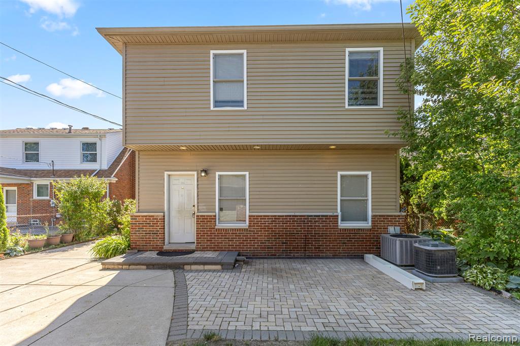 450 N Denwood Street, Dearborn, MI 48128 — Photo 43