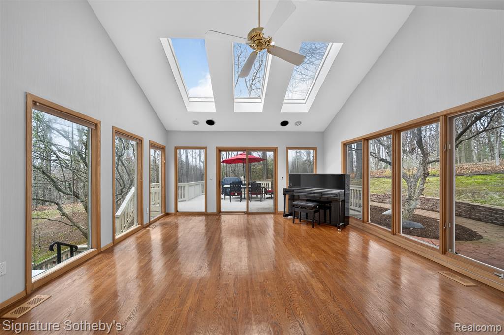 2131 Birchwood Way, Bloomfield Hills, MI 48302 — Photo 20